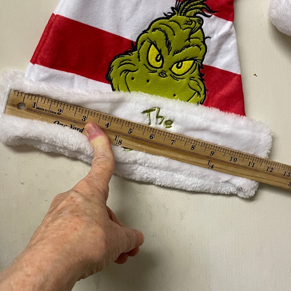 The Grinch Christmas Hat - Picture 3 of 3